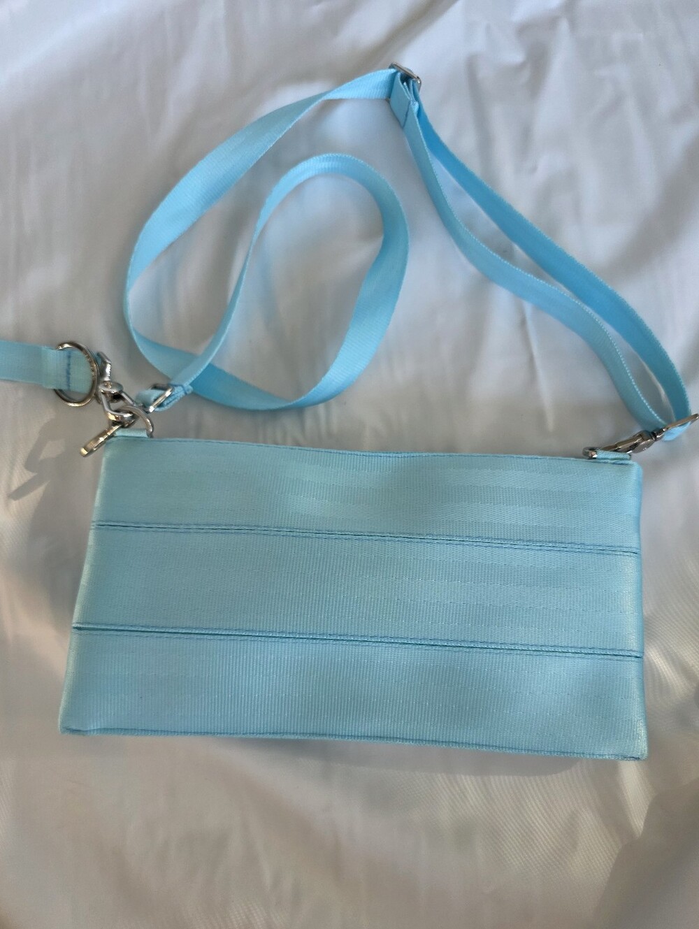 HARVEYS Lola Bow Clutch Maliblue Seatbelt Crossbody Bag Babyblue - Picture 6 of 16